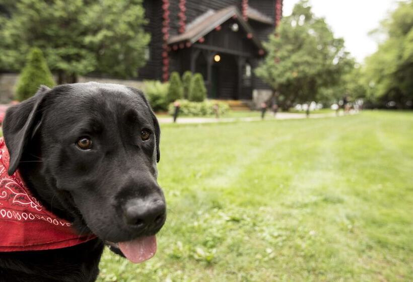 호텔 Fairmont Le Chateau Montebello