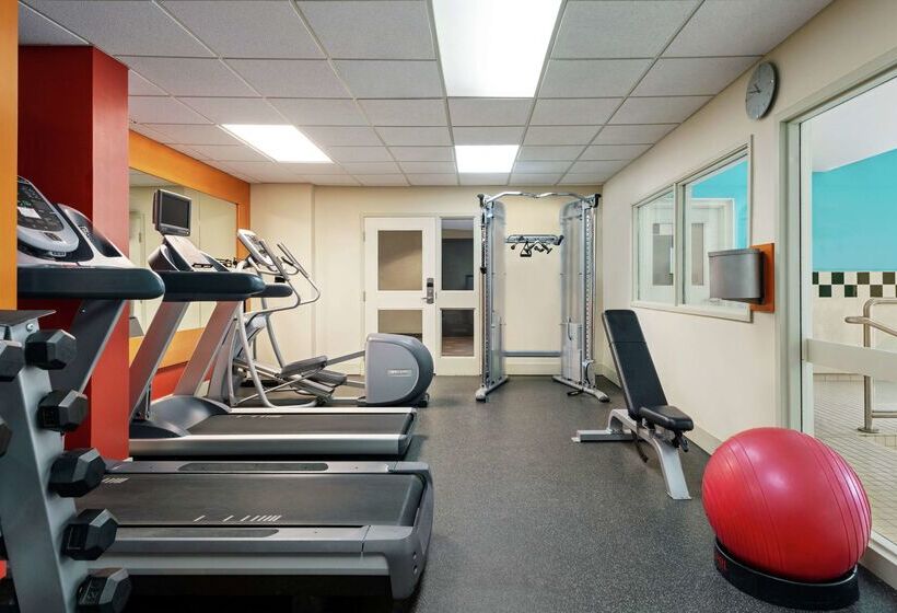 هتل Hilton Garden Inn Saskatoon Downtown