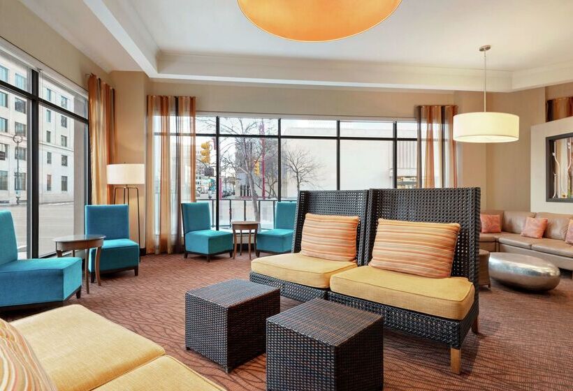 هتل Hilton Garden Inn Saskatoon Downtown