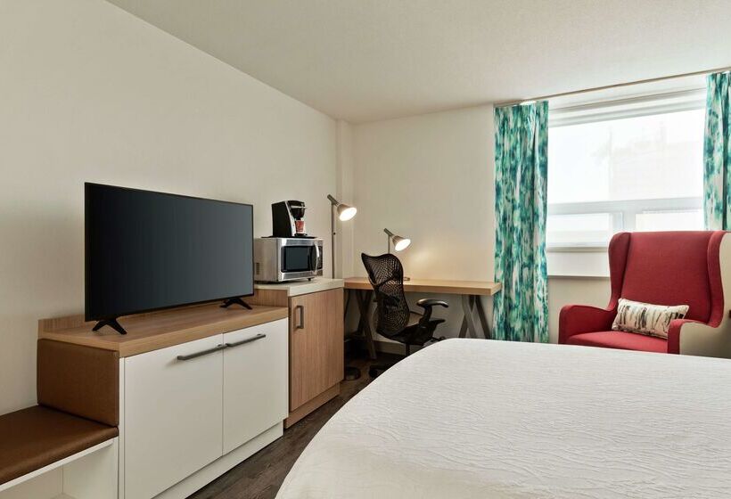 هتل Hilton Garden Inn Saskatoon Downtown