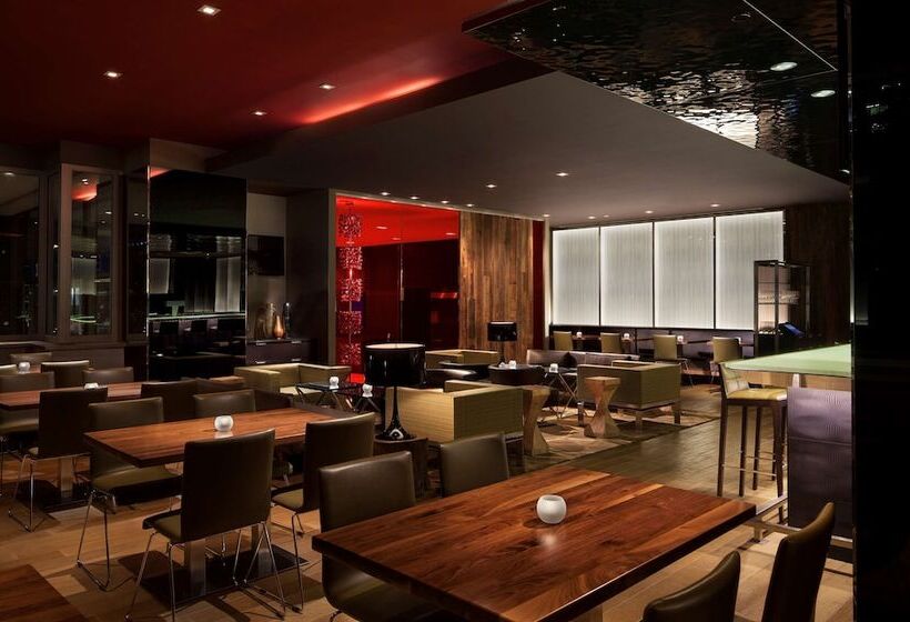 هتل Hyatt Regency Vancouver