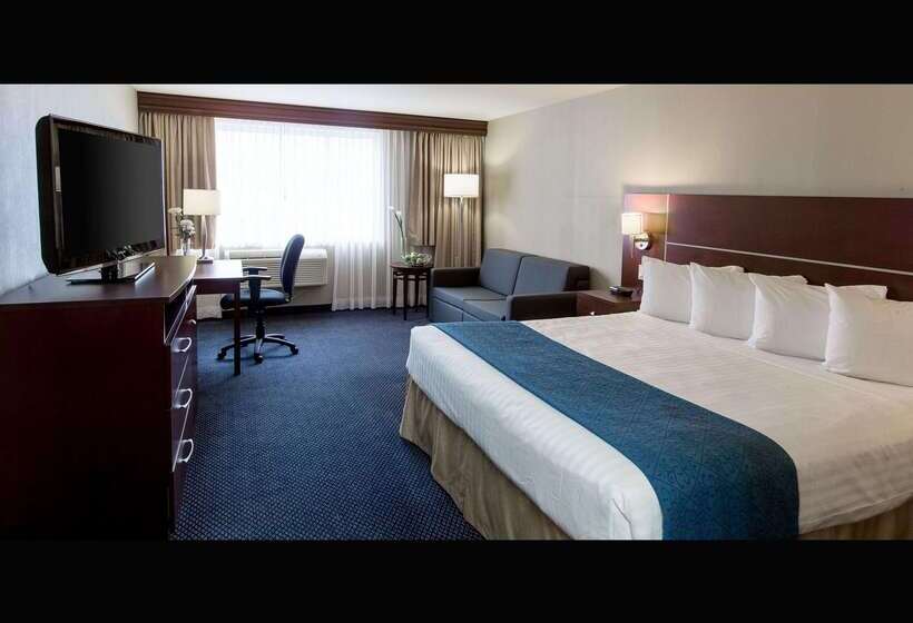 هتل Quality Inn And Suites Brossard