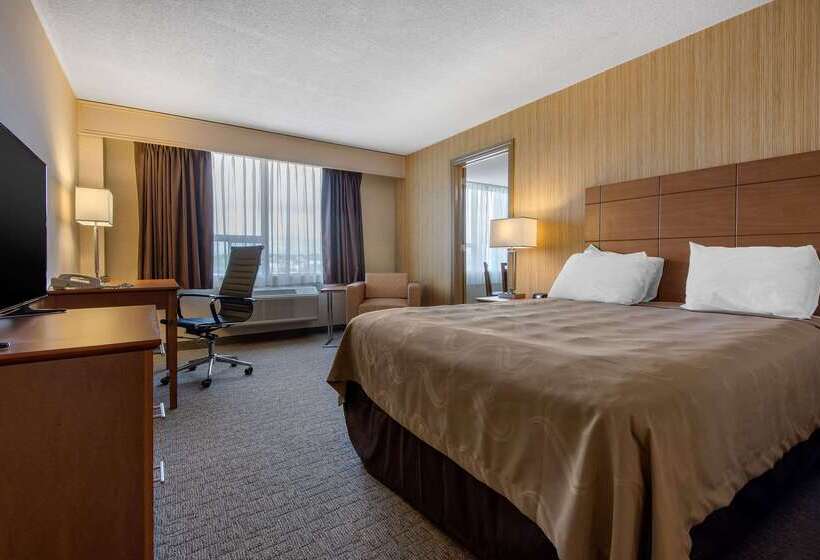 هتل Quality Inn & Conference Centre Downtown