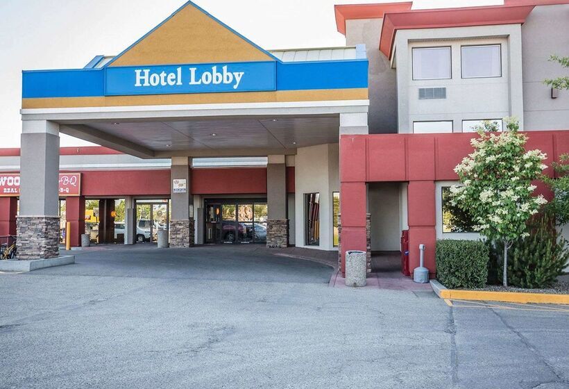هتل Quality Inn & Conference Centre