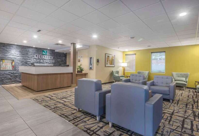 هتل Quality Inn & Suites Downtown