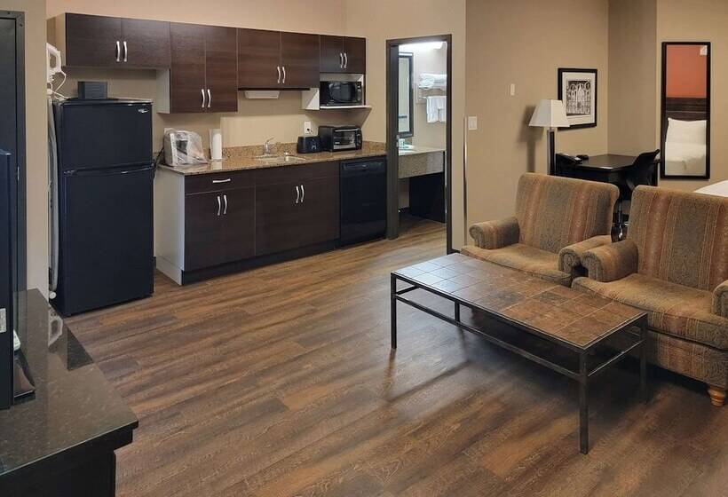 هتل Quality Inn & Suites