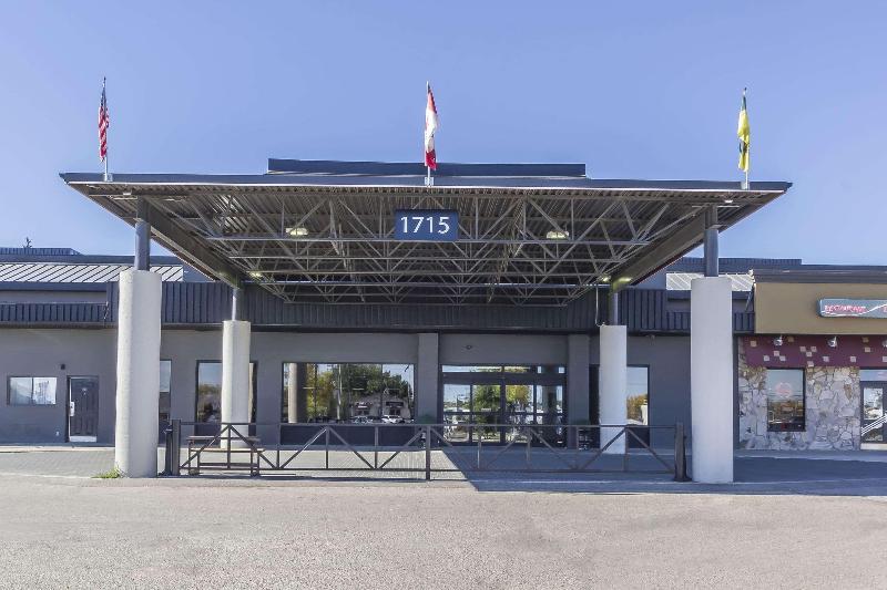 هتل Quality Inn & Suites