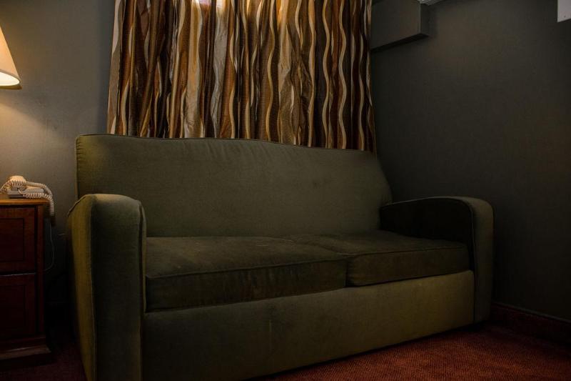 هتل Ramada By Wyndham Medicine Hat