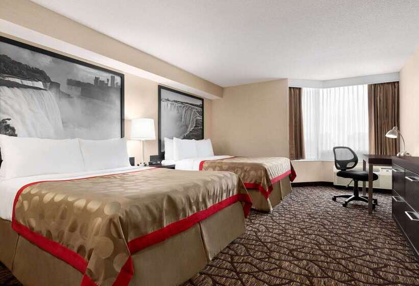 هتل Ramada By Wyndham Niagara Falls Near The Falls
