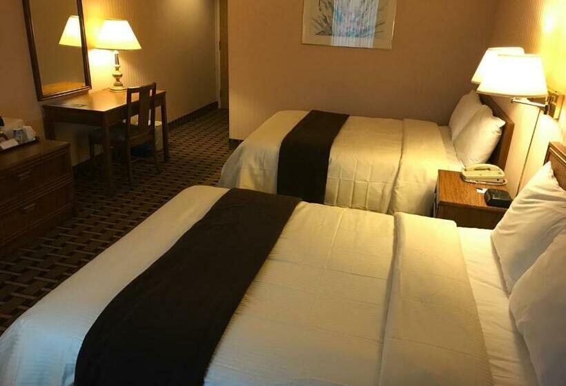 Hotel Travelodge By Wyndham Niagara Falls Lundys Lane