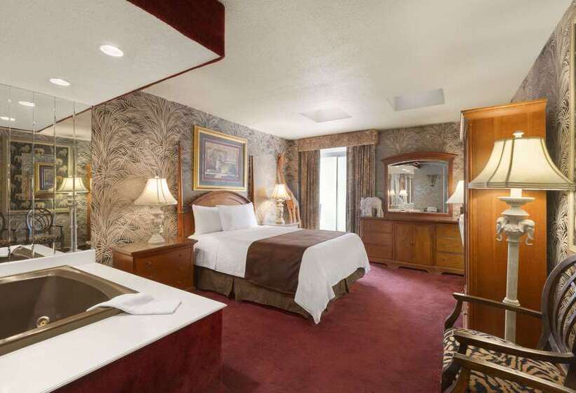 هتل Travelodge By Wyndham Niagara Falls Fallsview
