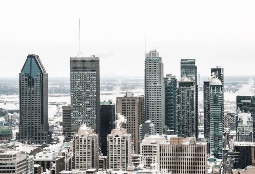 Vogue Hotel Montreal Downtown, Curio Collection By Hilton