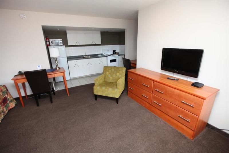 מוטל Canadas Best Value Inn Prince George