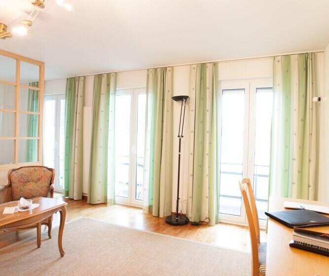 Garni Hotel Frohburg