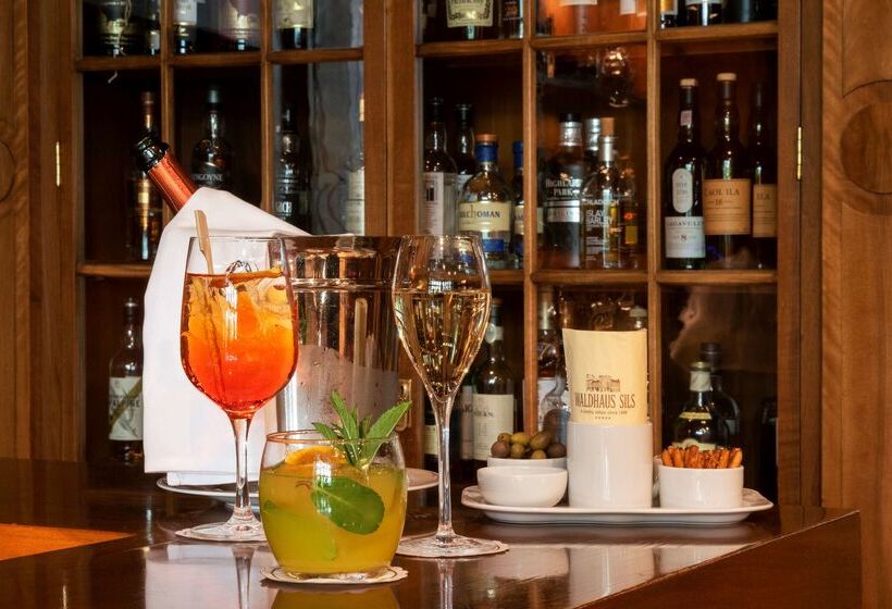 ホテル Waldhaus Sils