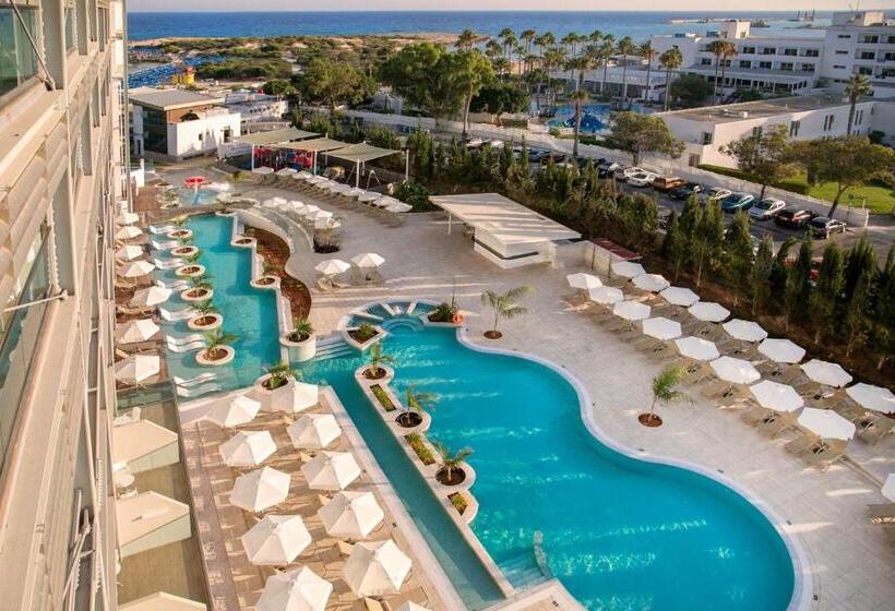 هتل Asterias Beach