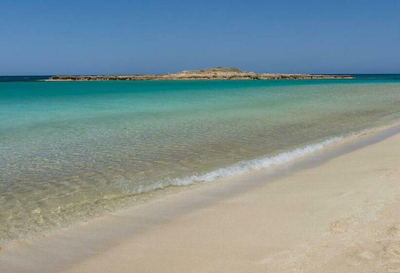 هتل Capo Bay