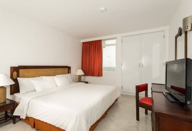 ホテル Decameron Cartagena   All Inclusive