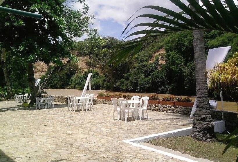 هتل Guadaira Resort