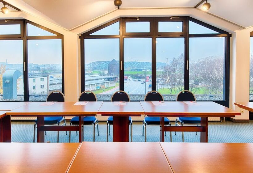 Leonardo Hotel Hamburg Elbbrücken