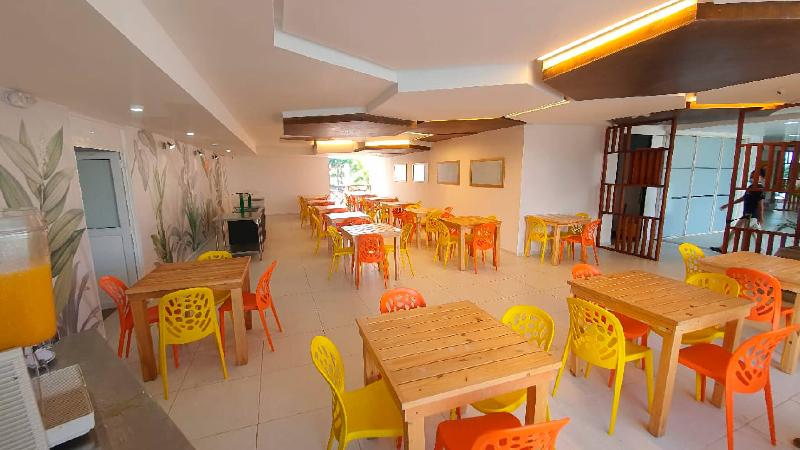 هتل On Vacation Blue Tone