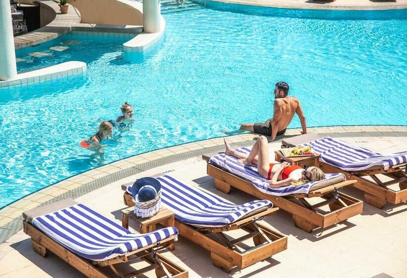 هتل St Raphael Resort
