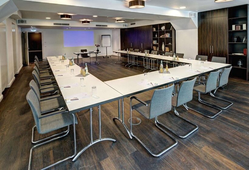 هتل Dusseldorf Mitte