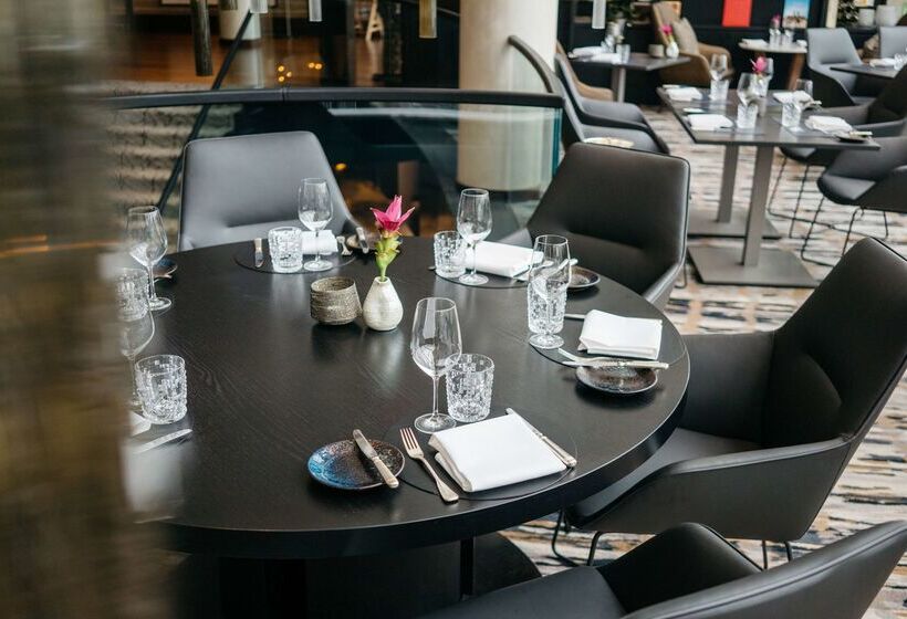 هتل Hyatt Regency Koln