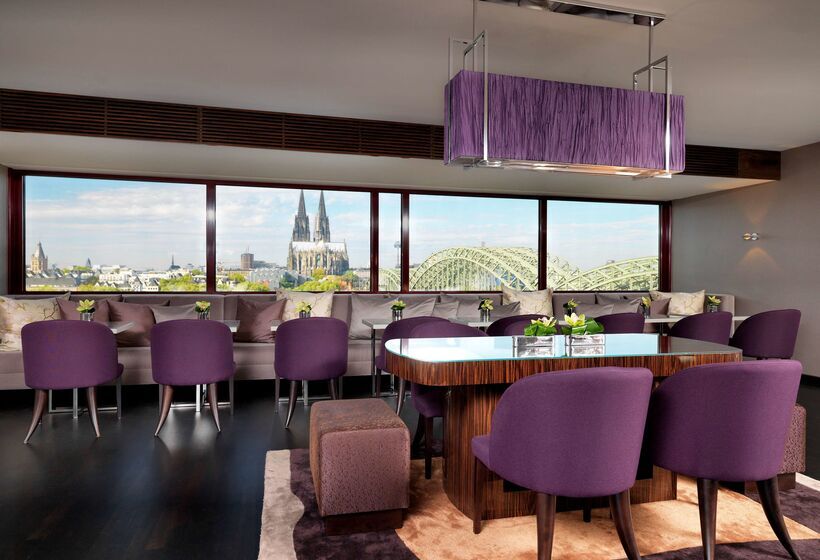 هتل Hyatt Regency Koln