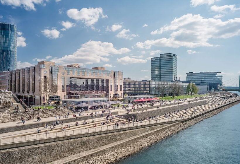 هتل Hyatt Regency Koln