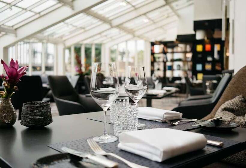 هتل Hyatt Regency Koln