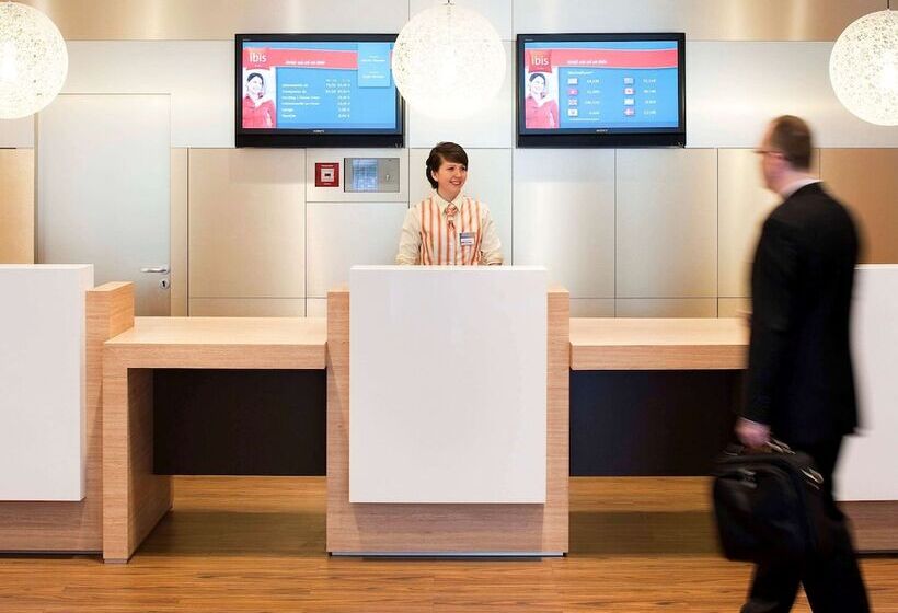 هتل Ibis Aachen Marschiertor  Aix La Chapelle