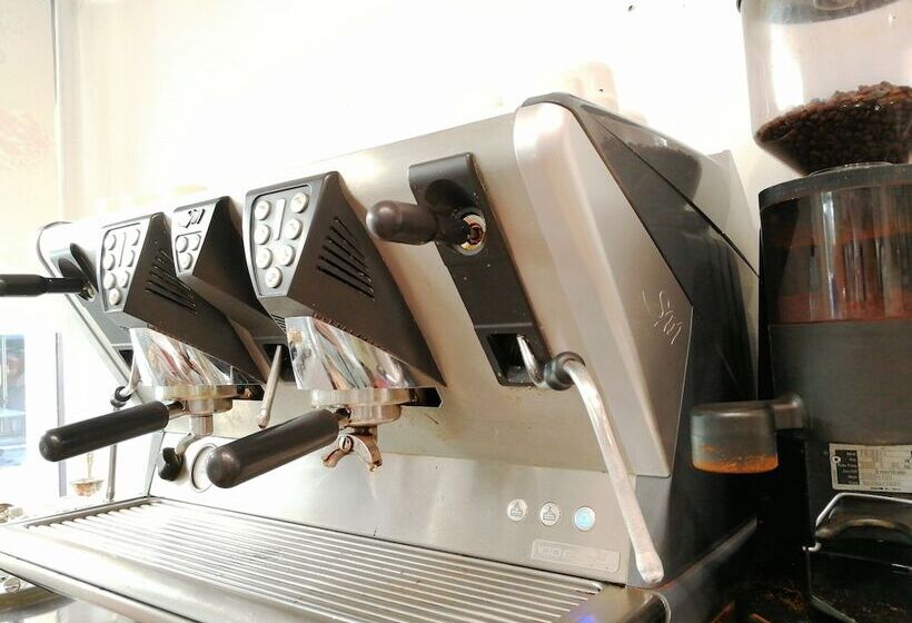 هتل Konigshof The Arthouse