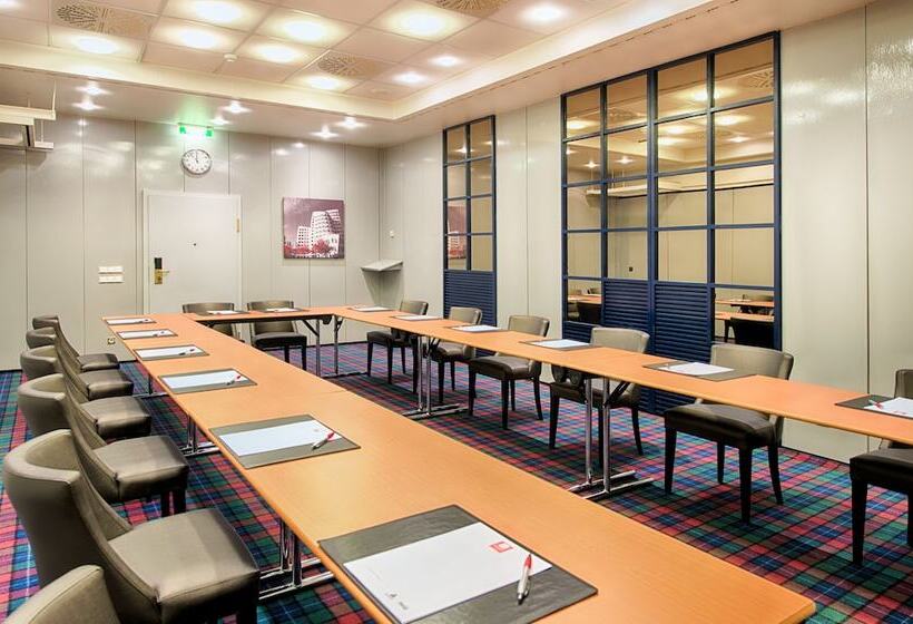 Leonardo Royal Hotel Düsseldorf Königsallee