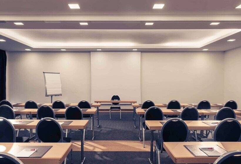 هتل Mercure  Duesseldorf Sued