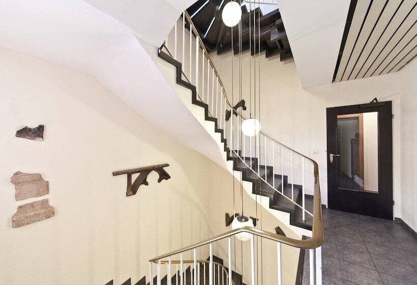 هتل Ahl Meerkatzen