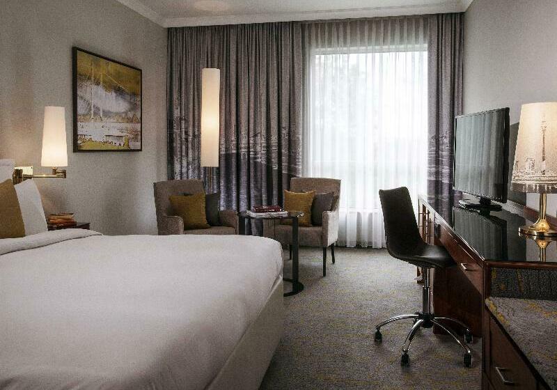 هتل Renaissance Duesseldorf