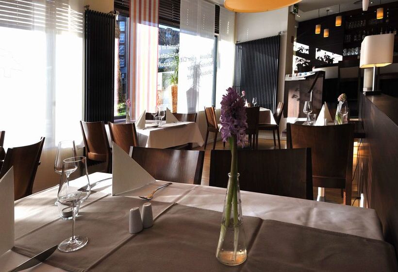 هتل Esplanade Dortmund