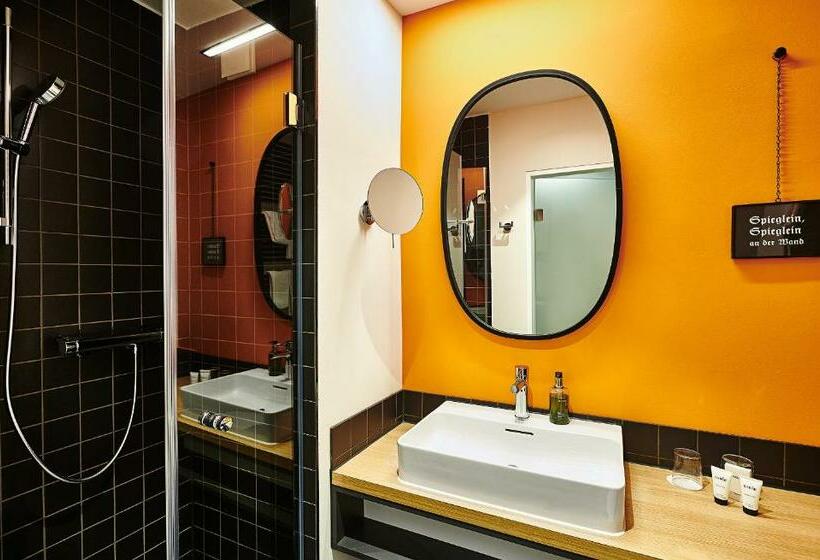 ホテル Zugbrücke Grenzau Gmbh