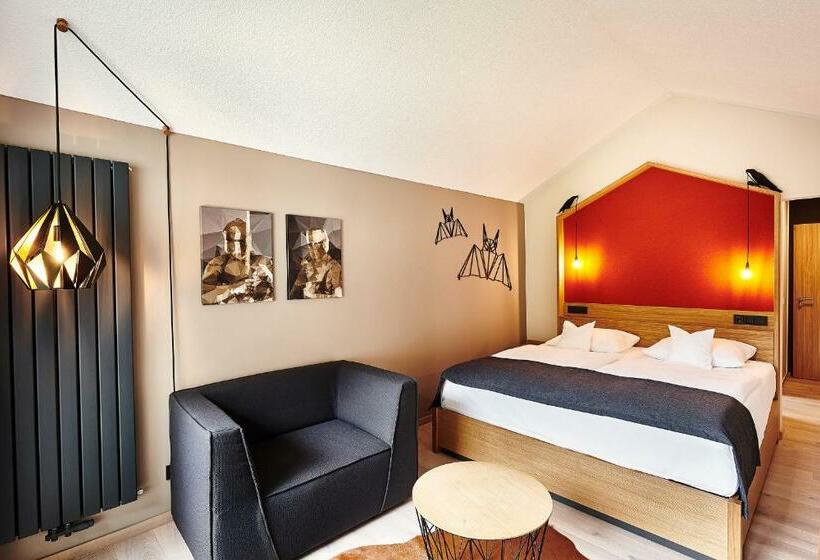 ホテル Zugbrücke Grenzau Gmbh