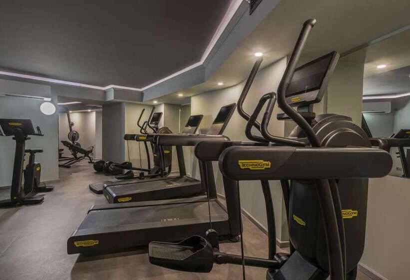 Wasserturm Hotel Cologne, Curio Collection By Hilton