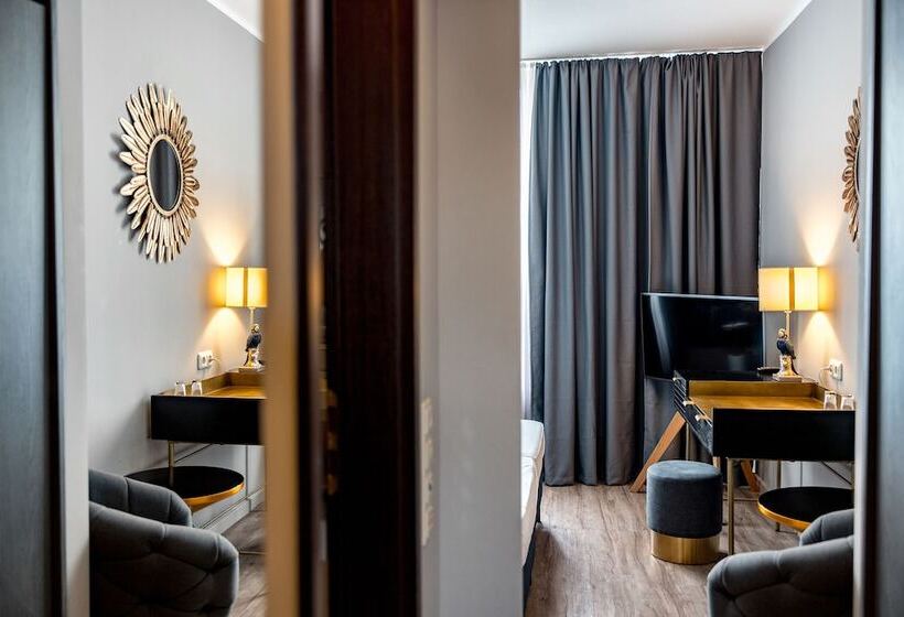 هتل Aspire Elements Reutlingen, Trademark Collection By Wyndham