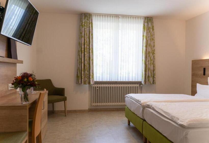 ホテル Bergschloßchen