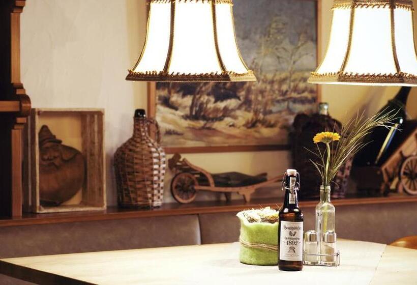 ホテル Bergschloßchen