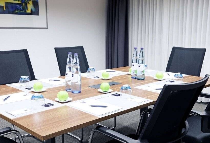 هتل Dorint Resort Winterberg