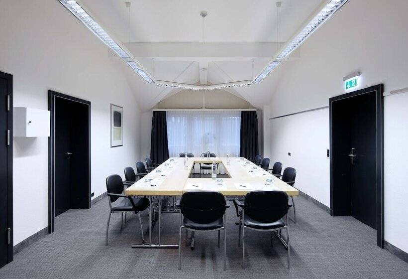 هتل Dorint Resort Winterberg