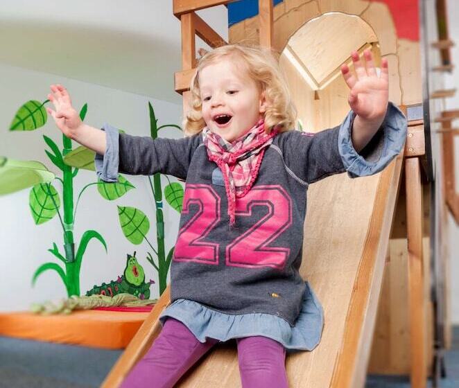 هتل Dorint Resort Winterberg