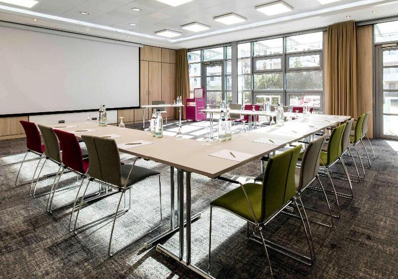 בית מלון כפרי Mercure Residenz Frankfurt Messe