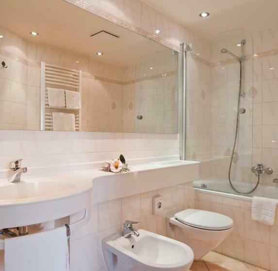 호텔 Am Heideloffplatz