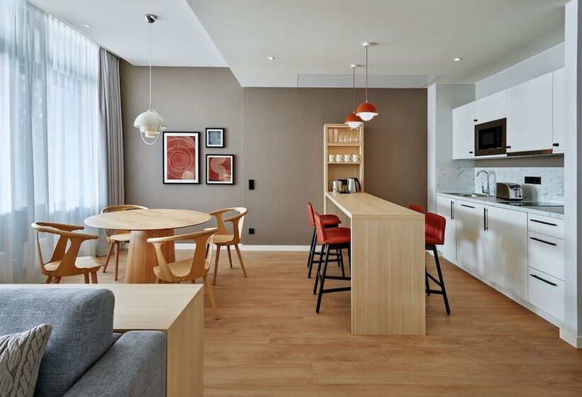 בית מלון כפרי Residence Inn By Marriott Munich Central